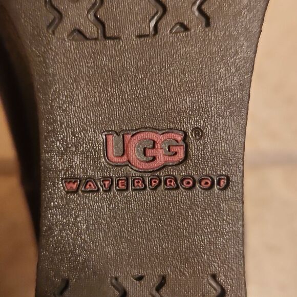 Ugg Women's "Emalie" Brown Suede & Leather Wedge Heel Ankle Boots Size 12 - Picture 9 of 12